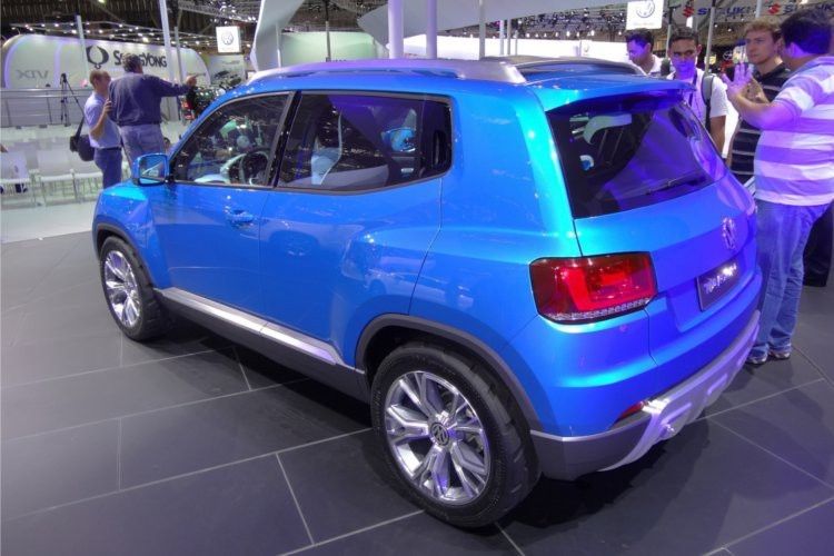 Dass der Name ein Anagramm von Tiguan ist, ist kein Zufall. Denn auch optisch orientiert sich der kleine Crossover stark an seinem großen Bruder. (Auto-Medienportal.Net)