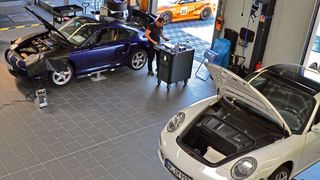 Das Werkstattgeschäft war im vergangen Befragungszeitraum der Stimmungsmotor in der Kfz-Branche. (Bild: Schreiner/»kfz-betrieb«)