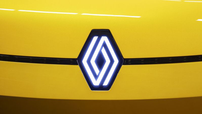 Renault erfindet sich derzeit neu. Äußeres Zeichen dafür ist ein neues Logo. Zur Finanzierung hat der Autobauer jetzt ein Daimler-Aktienpaket abgestoßen.