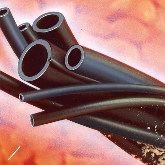 Schläuche aus thermoplastischen Elastomeren vereinen die Eigenschaften von robusten Thermoplasten und flexiblen Elastomeren. Schläuche aus thermoplastischen Elastomeren vereinen die Eigenschaften von robusten Thermoplasten und flexiblen Elastomeren.