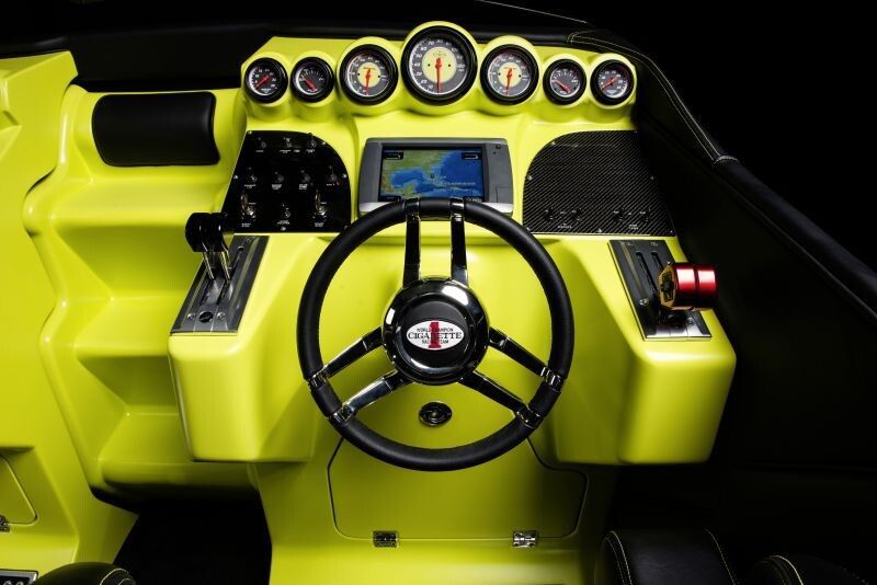 In der Konzeptstudie „Concept Cigarette AMG Electric Drive“ kommen zahlreiche Komponenten des SLS AMG Coupé Electric Drive zum Einsatz. Das Powerboat fasziniert mit einer Leistung von 1656 Kilowatt und einem maximalen Drehmoment von 3000 Newtonmetern. (Daimler)