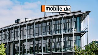 mobile.de, Deutschlands größter Fahrzeugmarkt, hat seine Reichweite 2023 weiter ausgebaut.  (Bild: Credit: mobile.de (Patricia Kalisch))