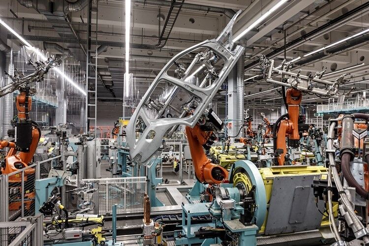 Der Aluminiumanteil der Karosserie des neuen C-Klasse T-Modells liegt bei rund 50 Prozent, ein deutlicher Anstieg gegenüber dem Vorgängermodell. (Foto: Daimler)