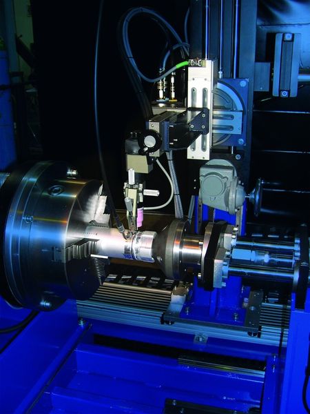 Durch eine Lichtbogenhöhensteuerung können Mehrlagenschweißungen automatisch durchgeführt werden, ohne dass eine Unterbrechung zu Beginn jeder neuen Lage stattfinden muss. (Bild: Polysoude)
