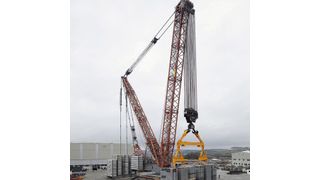 Liebherr-Raupenkran LR 13000 erschließt mit 3.000 Tonnen maximaler Traglast eine neue Dimension. (Schlegel)