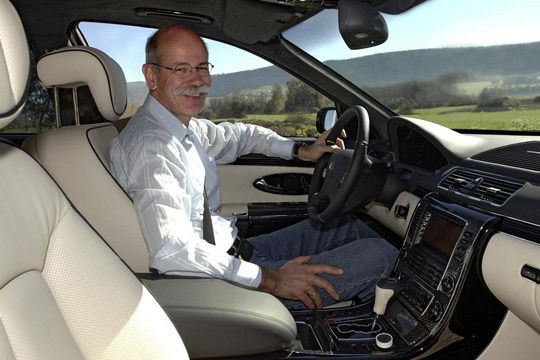Daimler-Chef Dieter Zetsche hält am Maybach fest. (Archiv: Vogel Business Media)