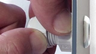 Die Montage der Perfect Fix Kabelverschraubung muss nur noch von einer Seite erfolgen. (Bild: Jacob)