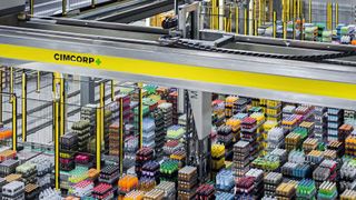 In den Roboterlösungen für die Intralogistik von Cimcorp kommen Energieführungssysteme von Tsubaki Kabelschlepp zum Einsatz. (Bild: Cimcorp Oy)