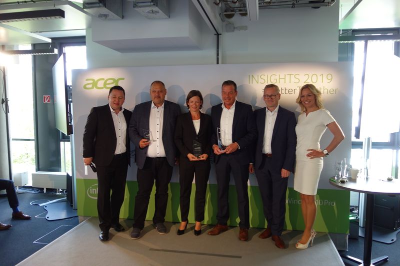 Platz 1. Bechtle AG,  Platz 2. PP2000, Platz 3. Ricoh (Bild: IT-BUSINESS)