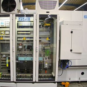 Neben der hohen Fertigungstiefe arbeitet SSB-Maschinenbau mit führenden Technologiepartnern zusammen. Das sind unter anderem Unternehmen, die auf Software, Internet der Dinge, Künstliche Intelligenz oder Konnektivität spezialisiert sind.(Bild:  SSB-Maschinenbau GmbH)