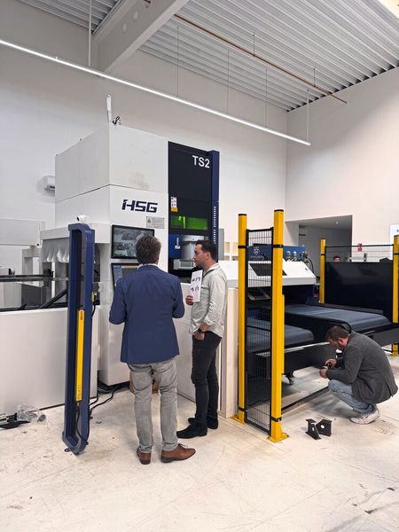 HSG Laser zeigte auf seinem Open House modernste Lasertechnologien und Live-Demonstrationen. (Bild: VCG/Sonnenberg)