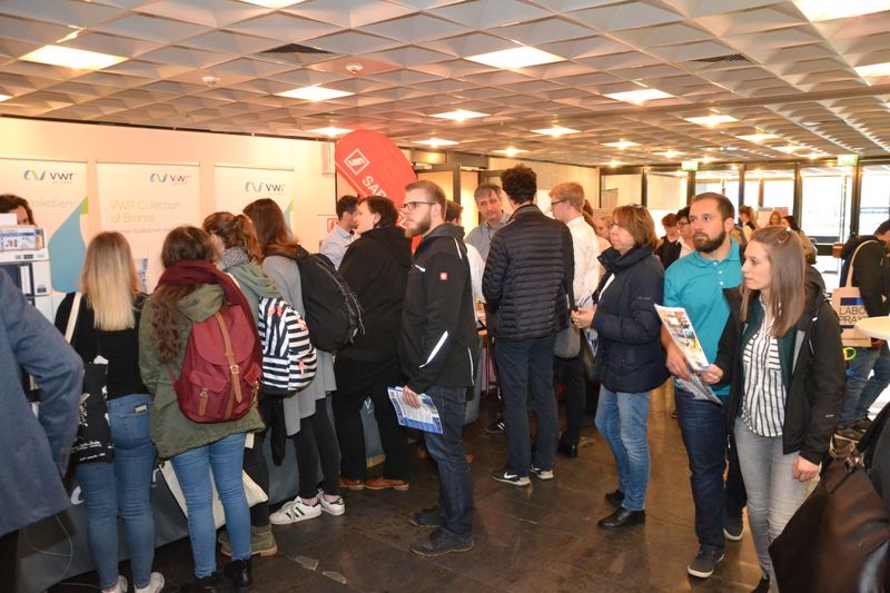 Impressionen der Lab-Supply Frankfurt vom 3. April 2019  Nach dem erfolgreichen Auftakt der Lab-Supply in Wien war die Ein-Tages-Messe für Labortechnik auch in Frankfurt gut besucht. Die Folgeveranstaltung findet am 15. Mai 2019 in Leverkusen statt.  Weitere Infos zu den kommenden Lab-Supply-Messen finden Sie auf www.lab-supply.info. (Bild: LABORPRAXIS, C. Lüttmann)