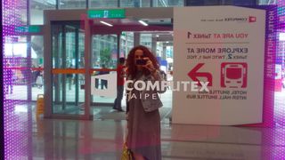 Unsere Besa Agaj bei der Computex in Taipeh (Vogel IT-Medien GmbH)