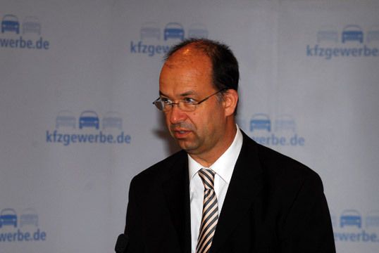 Behielt den Überblick: ZDK-Hauptgeschäftsführer Dr. Axel Koblitz. (Archiv: Vogel Business Media)