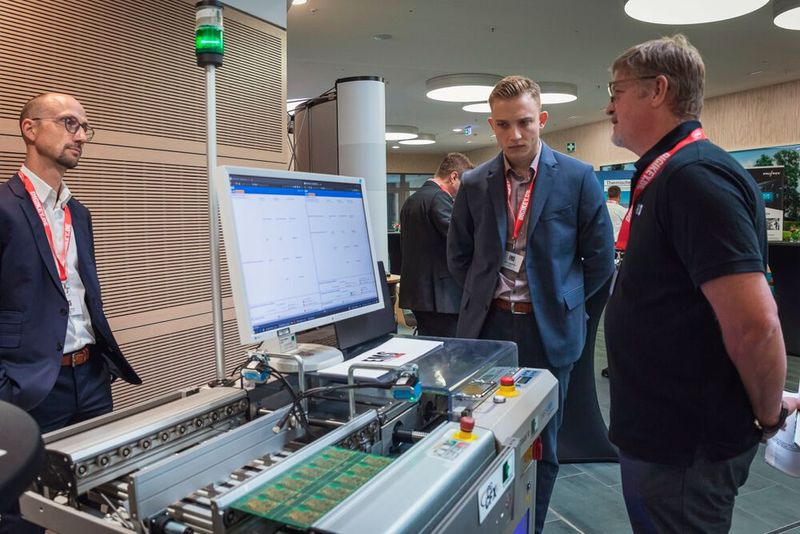 Der 20. Würzburger EMS-Tag fand am 8. September 2022 in den Mainfrankensälen Veitshöchheim statt. Am Vorabend der Veranstaltung gab es ein Networking-Dinner im Restaurant Reisers am Stein. Der 21. EMS-Tag findet am 7. September 2023 statt. Sie können sich bereits für eine Teilnahme auf der Webseite registrieren.  (Bild: Stefan Bausewein)