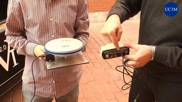 Das IMU der Madrider Forscher lässt sich in jedem beliebigen Fahrzeug einbauen (Bild: UC3M)