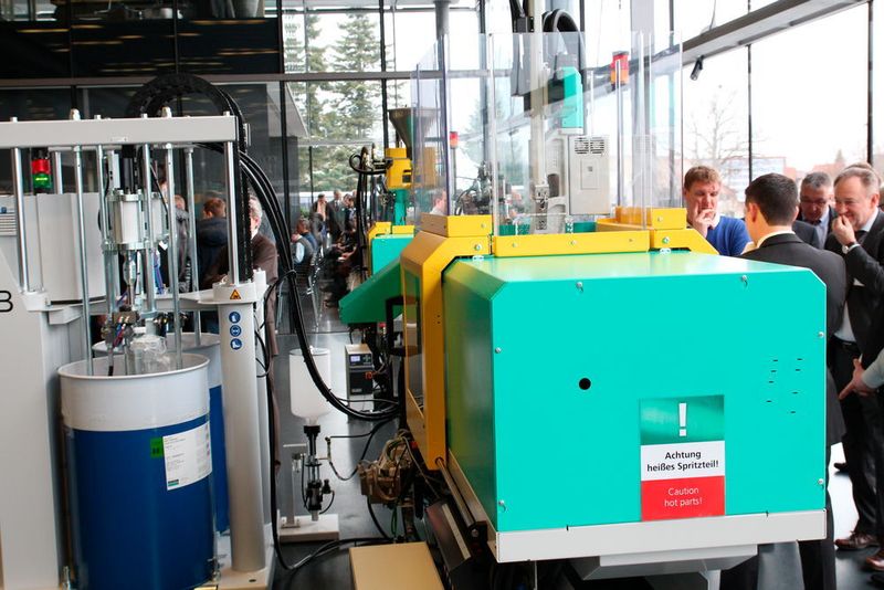 Impressionen von den Technologie-Tagen 2016 bei Arburg in Loßburg...mit allen Stars!! Bleiben sie dran...Durchklicken lohnt sich! (Königsreuther)