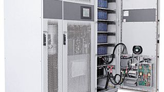 Bild 1: Der aktive Spannungsregler PCS100 AVC dämmt die Spannungsschwankungen ein. (Bild: ABB)