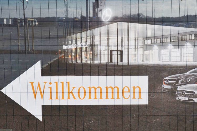 Ebenso willkommen sind die Pkw-Fahrer eines Mercedes-Benz oder Smart. (Foto: Michel)