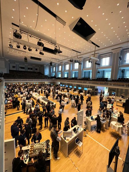 Tagsüber waren es über 600x Gäste. (Bild: Vogel IT-Medien)