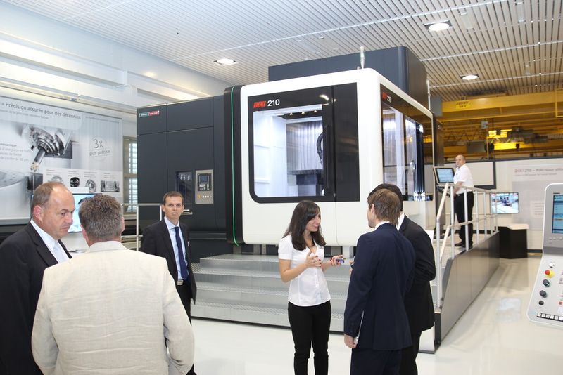 Im neuen Showroom in Le Locle macht die Dixi 210 eine gute Figur. (Bild: Fouhy)