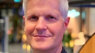 Jens Urlichs ist verantwortlich für den neuen Markenauftritt von Mercedes-Benz. Beim Deutschen Remarketing Kongress 2020 spricht er darüber, wie sich das auf das Gebrauchtwagengeschäft auswirkt. (Mercedes-Benz)