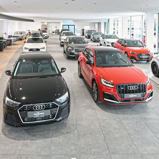 Die Scherer-Gruppe hat am Stammsitz in Simmern einen modernen Audi-Schauraum in Betrieb genommen. Die Scherer-Gruppe hat am Stammsitz in Simmern einen modernen Audi-Schauraum in Betrieb genommen.