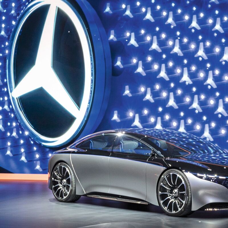 Daimler muss die Kosten weiter senken und gleichzeitig die E-Mobilität weiter voranbringen.