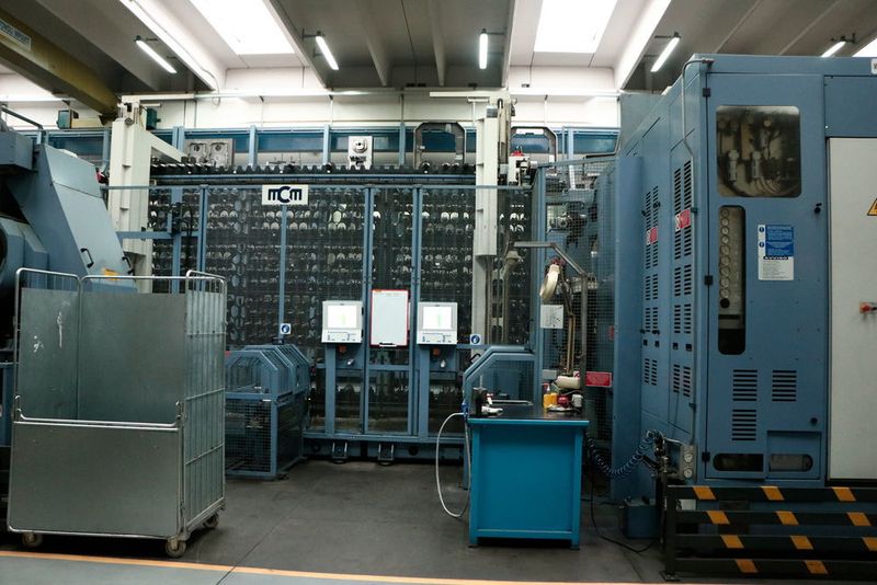 Führung durch die Hallen der Sa.Gi. S.r.l - einem Lohnfertiger direkt auf dem Nachbargebäude von MCM. (Sonnenberg)