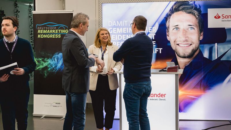 ... und Santander. Alle drei Unternehmen unterstützen den Deutschen Remarketing Kongress seit Jahren. (Bild: Stefan Bausewein)