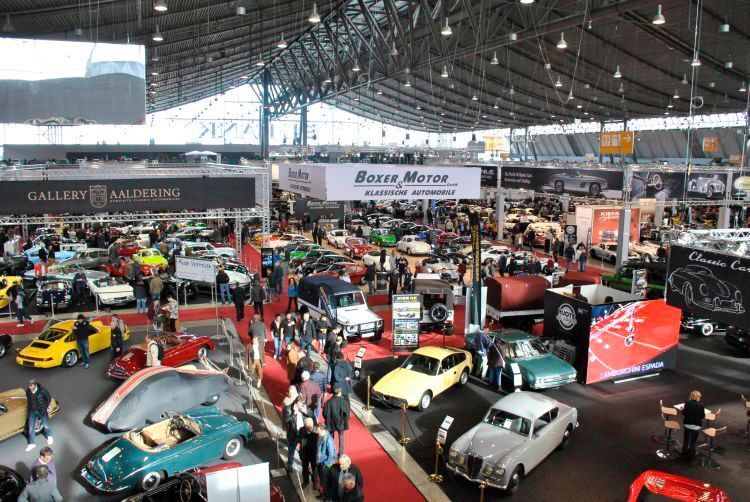 Die Retro Classic in Stuttgart schloss in diesem Jahr wieder mit einem positiven Ergebnis: Über 90.000 Liebhaber strömten in das Messegelände in Stuttgart. Neun von zehn wollen die Messe weiterempfehlen, so der Veranstalter.  (Dominsky)