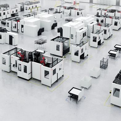 Das Smart FMS (flexible manufacturing system) der Schwäbischen Werkzeugmaschinen GmbH (SW) ermöglicht eine flexible, ressourcenschonende und zukunftsfähige Werkstückbearbeitung. (Bild: Schwäbische Werkzeugmaschinen )