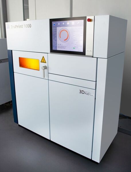 De r„Truprint 1000“, mit einem grünen Laser ausgestattet, steht im „Additive Manufacturing Center Dresden“. (Fraunhofer IWS Dresden)