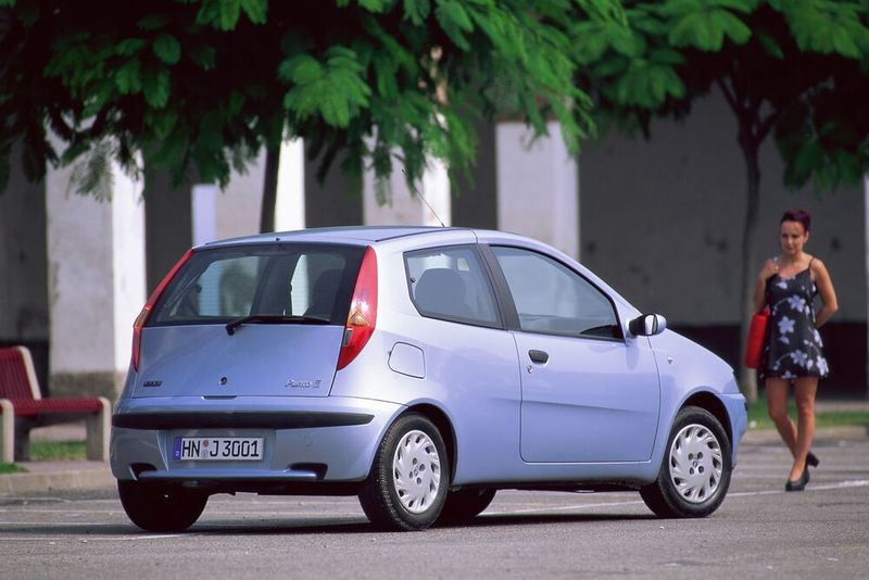 Der Nuova Punto (Typ 188) startete 1999 passgenau zum 100. Geburtstag von Fiat. (Bild: Fiat)