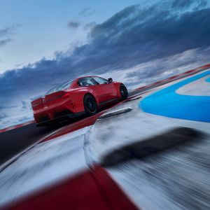 BMW has not yet released any performance figures. It has only stated that the car is powered by four electric motors, that the powertrain is based on an 800-volt architecture, and that the battery can store more than 100 kilowatt-hours of electricity.(Image: BMW)