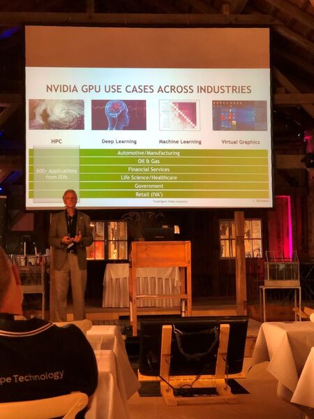 Dr. Ulrich Knechtl referiert über „The AI big bang – Powering all industries with a single innovation“. (Boston)