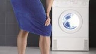 Viele waschen ihre Berufsbekleidung selbst – nicht ohne Risiko. (Foto: ViATiCO)