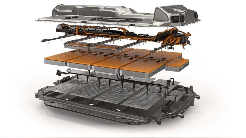 Der Zustand der Antriebsbatterie eines E-Autos lässt sich nur schwer beurteilen. Neue Testverfahren sollen das nun ändern.