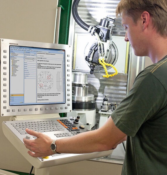 The TNC 640 machine controller from Heidenhain is especially suitable for use on milling/turning machines. But it can also be used for HSC and five-axis processing machines with up to 18 axes. (Photo: Heidenhain)