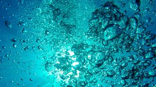 Wie sich Zeit für Zellen aufhalten lässt – schweres Wasser lässt biologische Uhren langsamer ticken. (Symbolbild) (Bild: gemeinfrei)