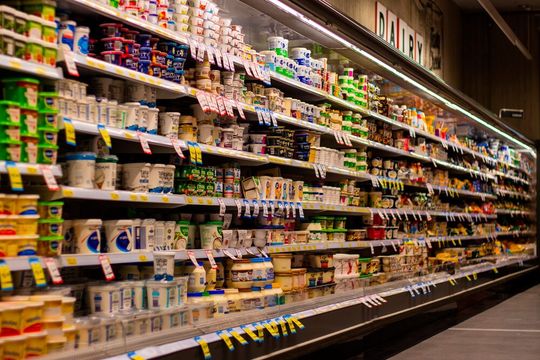 A claim on the front of a box of food products is a hint, not a verdict. The nutrition label on the back – added sugars, sodium, saturated fat, all of it together – still tells the fuller story.(Source:  free licensed /  Pixabay)