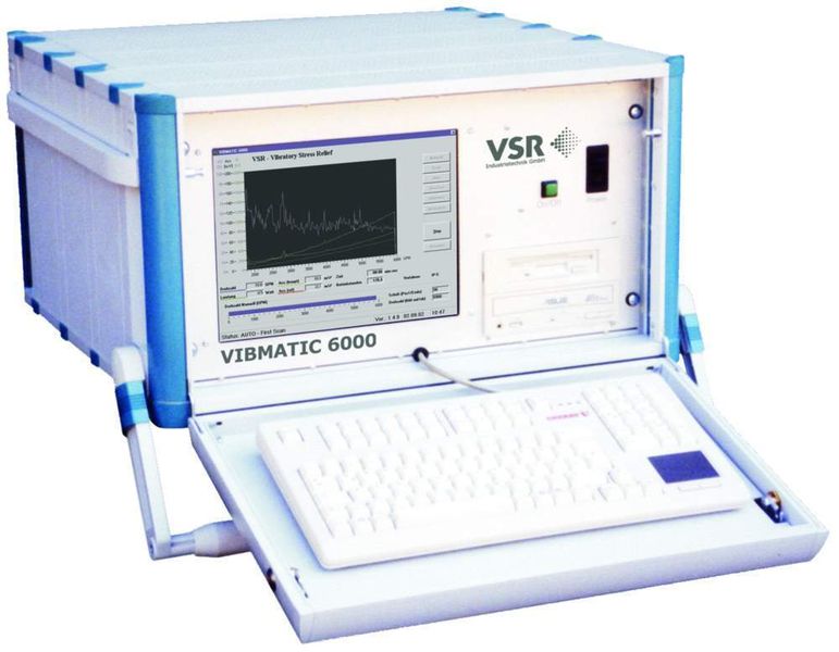 Bild 1: Steuergerät zur Vibrationsbehandlung. Es automatisiert den Prozess, erfasst, speichert und dokumentiert die Ergebnisse. (Archiv: Vogel Business Media)