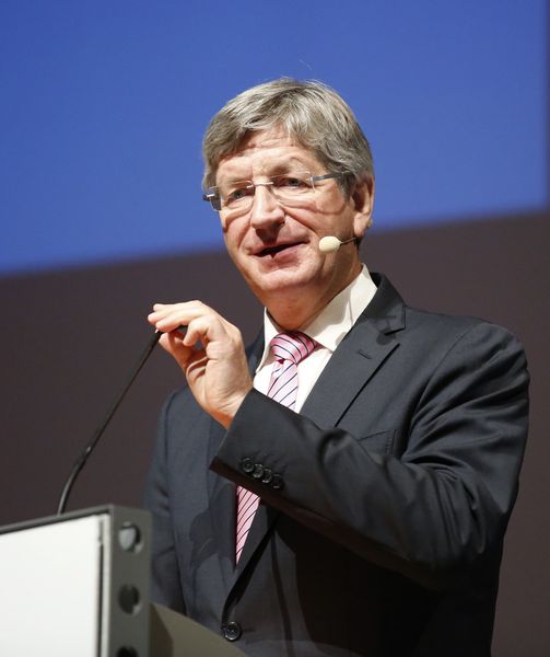 Mehr als 1.300 Wissenschaftler aus Industrie, Hochschulen und Forschungseinrichtungen treffen sich vom 30. September bis zum 2. Oktober in Aachen. Im Mittelpunkt der Veranstaltung steht diesmal die Frage, wie chemische Verfahrenstechnik und Biotechnologie die Zukunft gestalten können. (Bild: Dechema/Mika Volkmann)