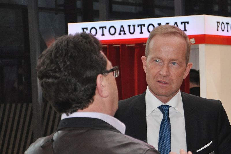 Die Geschäftsführer suchten das Gespräch mit den Kunden und Gästen: André Garrels ebenso … (Foto: Grimm)