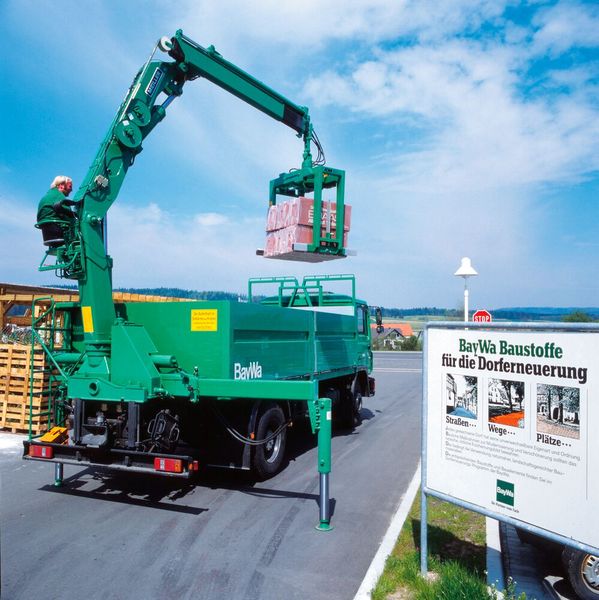 Neben landwirtschaftlicher Produkte handelt die Baywa unter anderem auch mit Baustoffen und Energie. (Bild: Baywa)