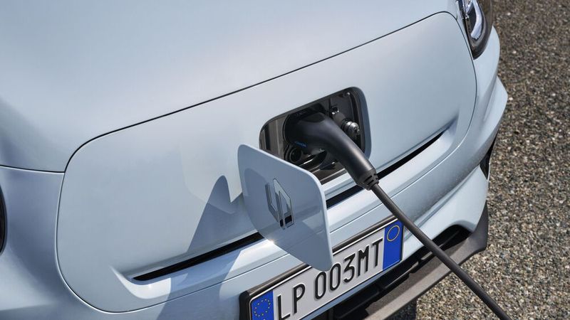 Der T03 gehört zu der Gattung der Nasenlader. Das DC-Ladetempo ist mit 48 kW eher branchenüblich. (Bild: Leapmotor)