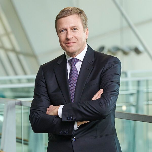 Oliver Zipse, Vorstandsvorsitzender der BMW Group sieht Wasserstoff als eine umweltfreundlichen Brennstoff.