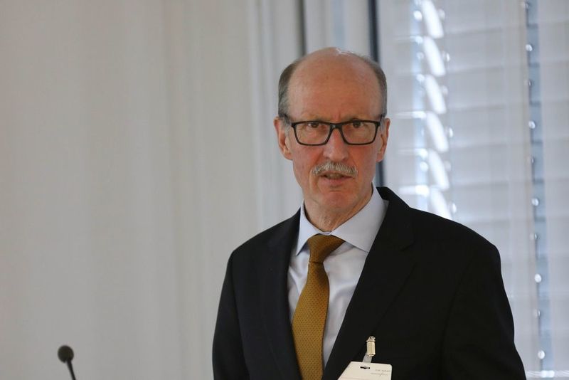 Panel E-Health - Prof. Dr. Ulrich M. Gassner, Universität Augsburg: Smartphones, Apps und Wearables als Medizinprodukte (NuernbergMesse / Frank Boxler)