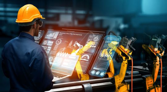 Mit der fortschreitenden Digitalisierung werden immer mehr Maschinen und Anlagen vernetzt. Somit steigen auch die Anforderungen an die Mensch-Maschine-Schnittstelle. Mit der fortschreitenden Digitalisierung werden immer mehr Maschinen und Anlagen vernetzt. Somit steigen auch die Anforderungen an die Mensch-Maschine-Schnittstelle.