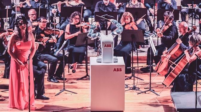 Maria Luigia Borsi auf der Bühne. (ABB)